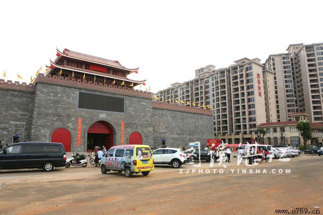 茂德公古城位于雷州市文化路8号